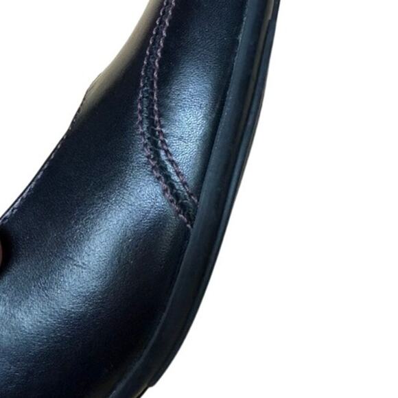 "CLARKS" Artisian Women's Black Wedge Slip On Leather Shoes SZ 8.5 Office MINT! - Picture 9 of 11